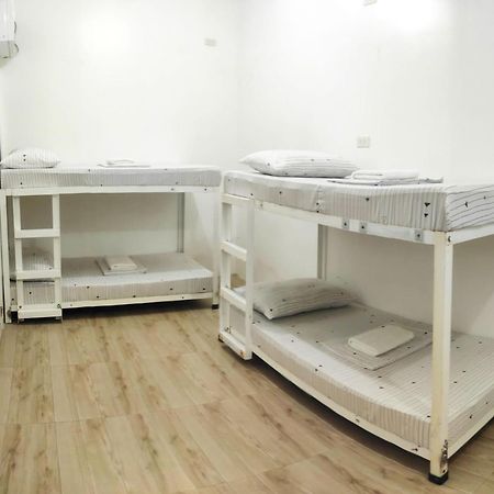 Pasay Centrale Hotel Экстерьер фото