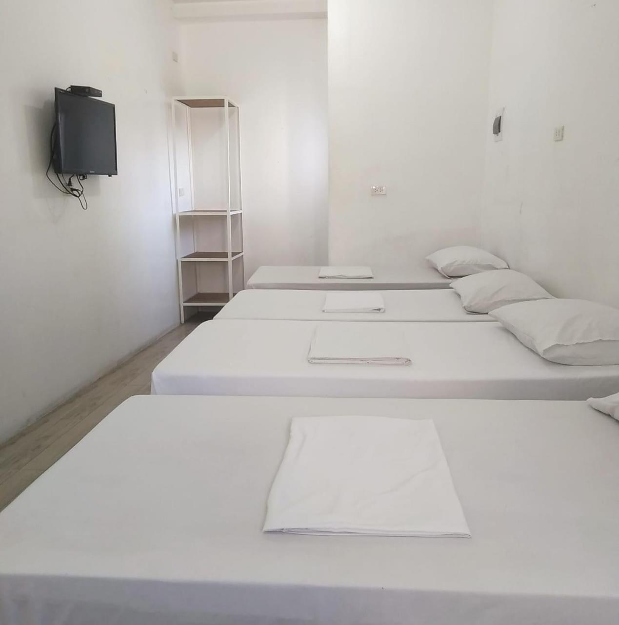 Pasay Centrale Hotel Экстерьер фото
