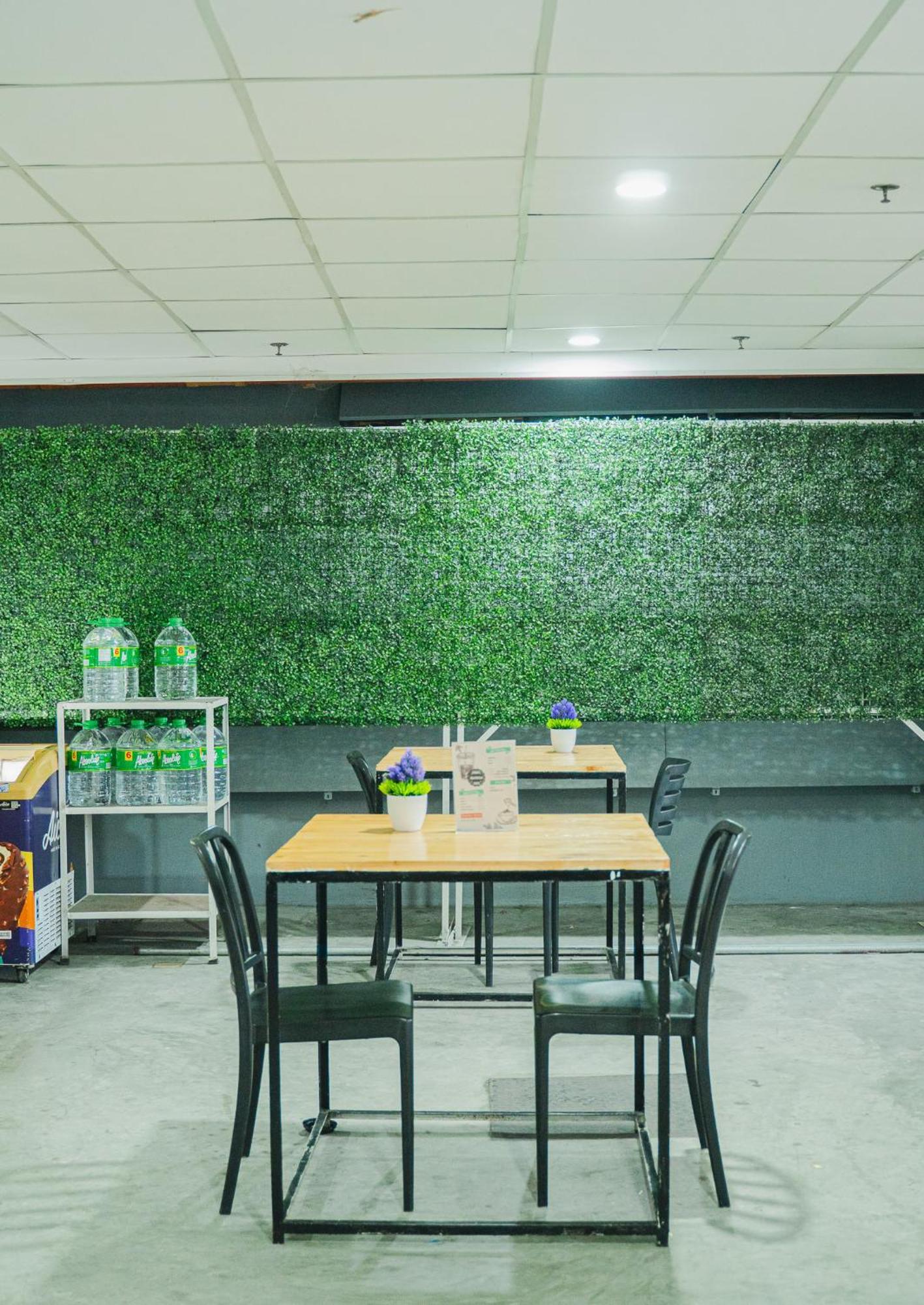 Pasay Centrale Hotel Экстерьер фото