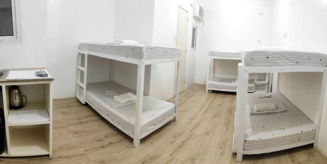 Pasay Centrale Hotel Экстерьер фото